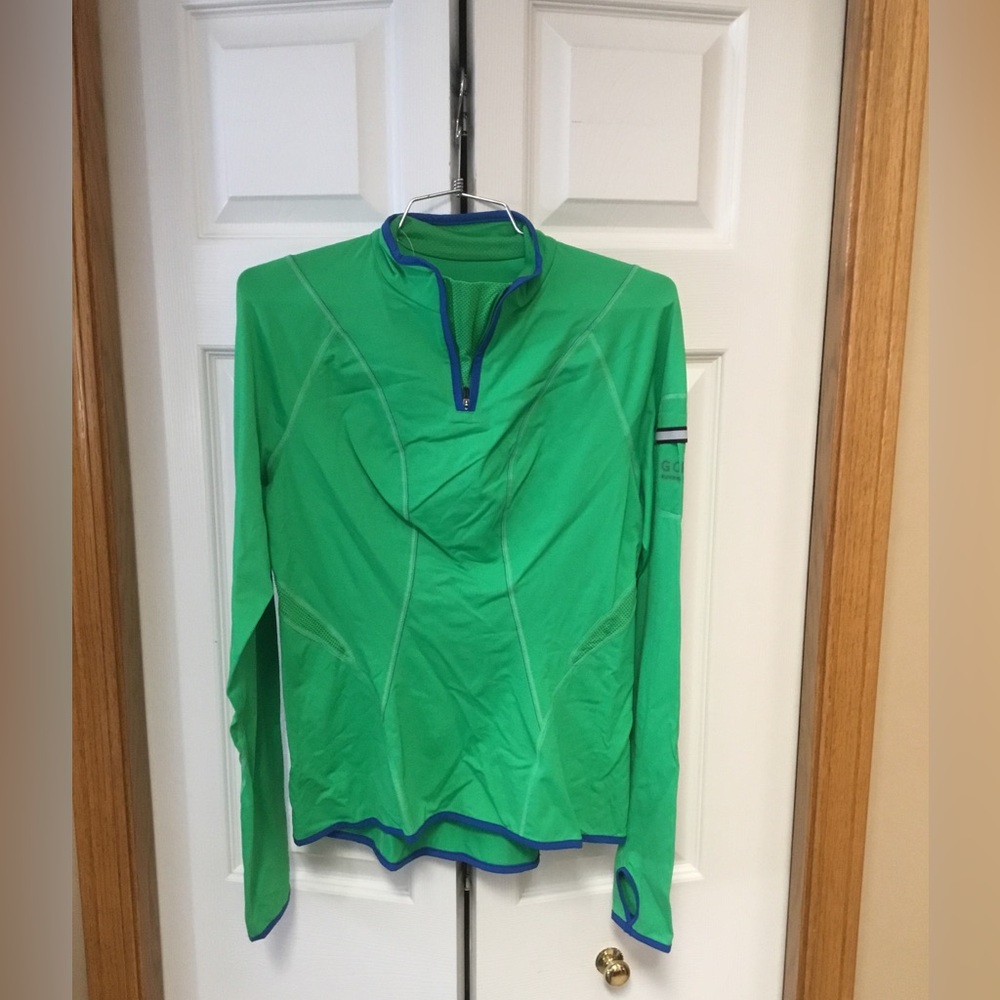Lady’s long sleeve running top